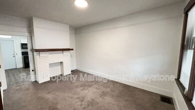 709 Woodward Ave in Mckees Rocks, PA - Building Photo - Building Photo