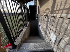 1527 Merrittville Hwy in Welland, ON - Building Photo - Building Photo