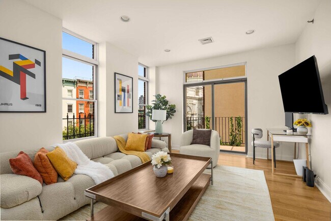 140 Broadway in Brooklyn, NY - Building Photo - Building Photo