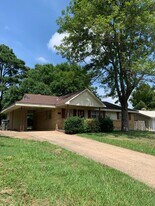 722 Craighead Rd in Jonesboro, AR - Building Photo