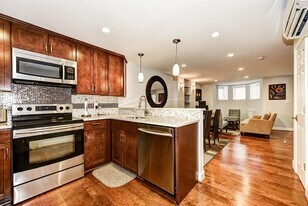 1619 21st St NW, Unit Bsmt Apt in Washington, DC - Building Photo