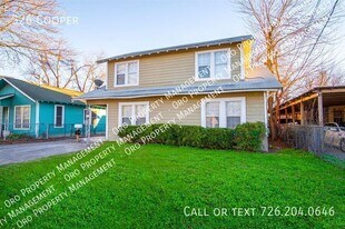 526 Cooper St in San Antonio, TX - Building Photo