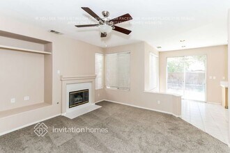 4752 Poppywood Dr in Las Vegas, NV - Building Photo - Building Photo