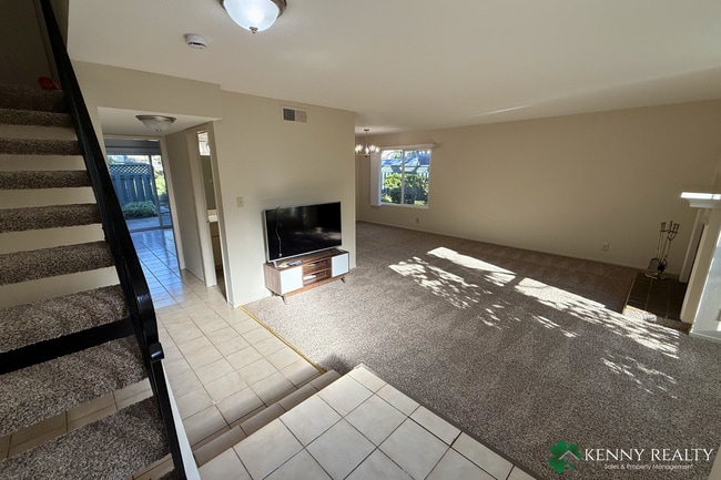 814 Magellan Ln in Foster City, CA - Building Photo - Building Photo
