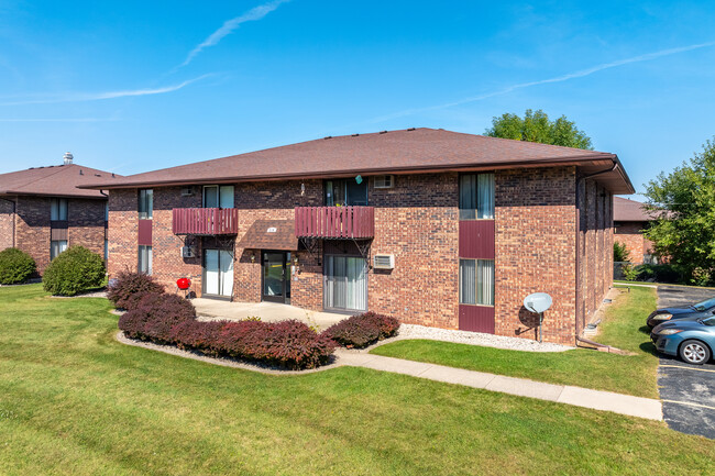 ROYAL LIGHTS in Appleton, WI - Foto de edificio - Building Photo