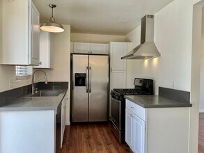 4124 San Martin Way in Santa Barbara, CA - Building Photo - Building Photo