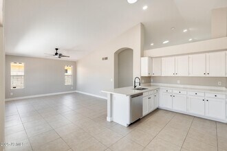 9842 W Burnett Rd in Peoria, AZ - Building Photo - Building Photo