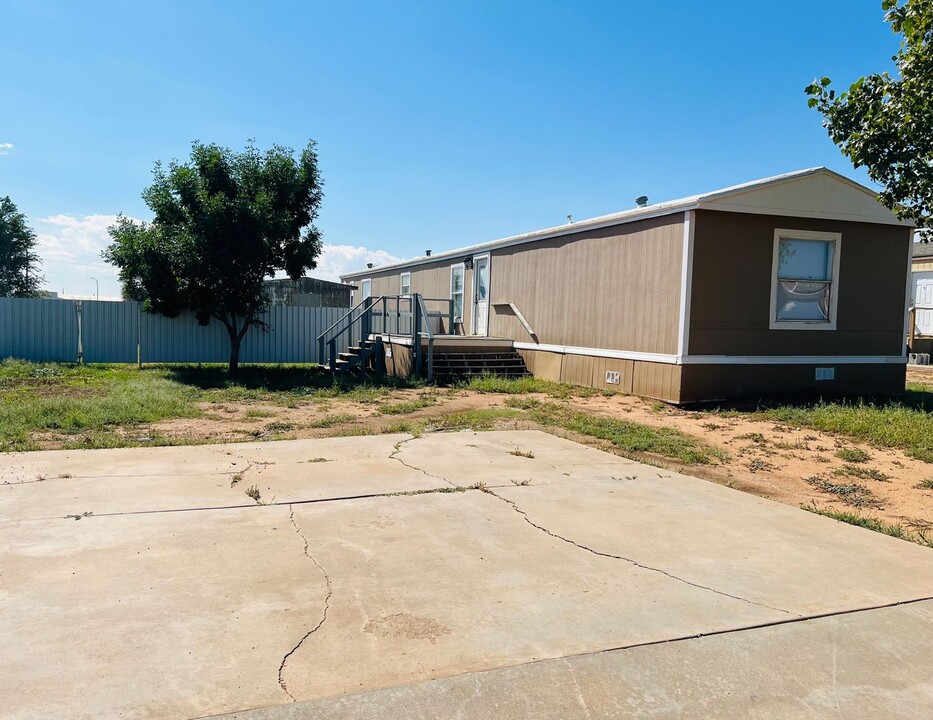 3909 Weston St in Clovis, NM - Foto de edificio