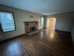 11478 Engleman Rd in Warren, MI - Building Photo - Building Photo