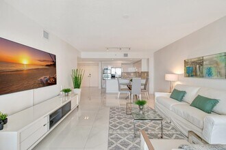 2700 N Federal Hwy in Boynton Beach, FL - Building Photo - Building Photo