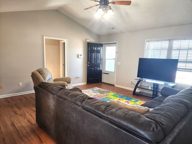 7505 Brittany Lakes Dr in Wilmington, NC - Building Photo - Building Photo