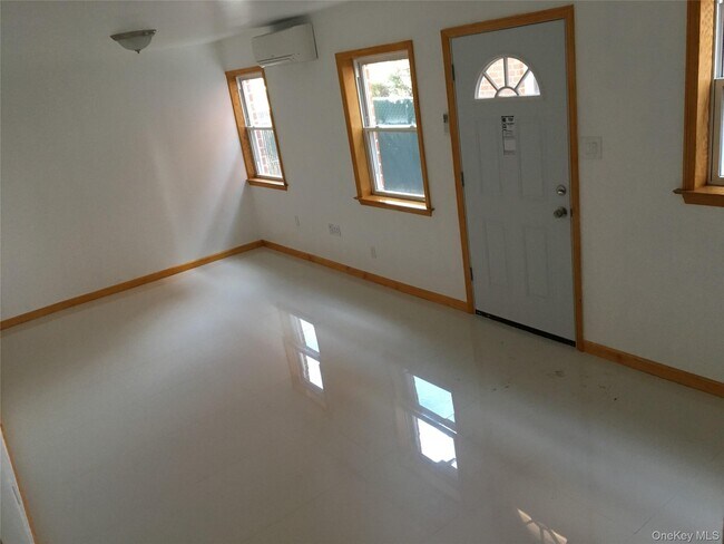 2128 E 70th St in Brooklyn, NY - Building Photo - Building Photo