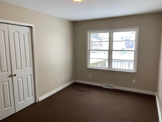 527 W 21st St in Holland, MI - Building Photo - Building Photo