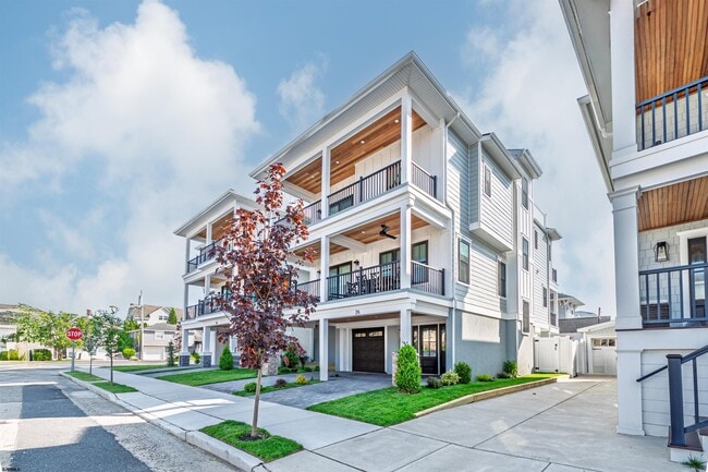 property at 26 S Rosborough Ave