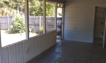 2442 Husson Ave in Palatka, FL - Building Photo - Building Photo