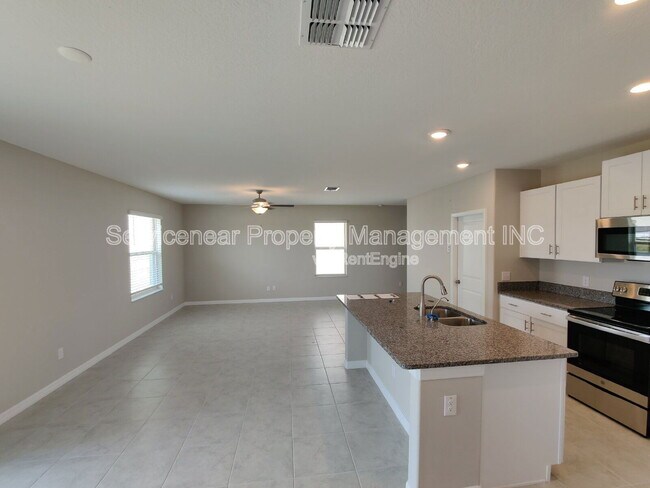 31665 Barrel Wave Way in Zephyrhills, FL - Building Photo - Building Photo