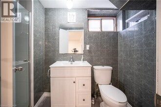 10 Monroe St in Cambridge, ON - Building Photo - Building Photo