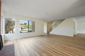 4789 Mt Ashmun Dr in San Diego, CA - Building Photo - Building Photo