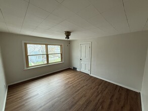 1821 N Astor St, Unit Upper in Milwaukee, WI - Building Photo - Building Photo
