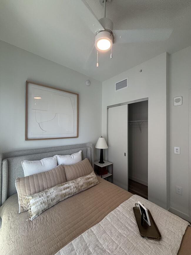 91 NW 26th St, Unit B11 in Miami, FL - Building Photo - Building Photo