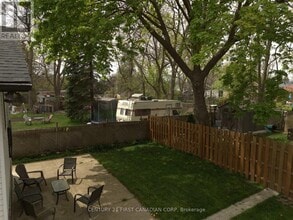 18 Watson St in London, ON - Building Photo - Building Photo