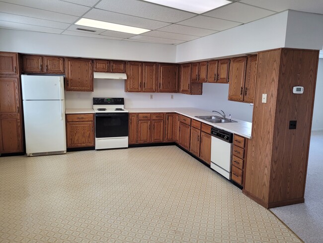 1 Park Ave, Unit Apartment N in Brockport, NY - Building Photo - Building Photo