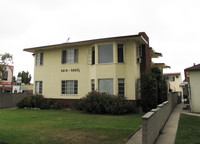 5919 Camellia Ave in Temple City, CA - Foto de edificio - Building Photo