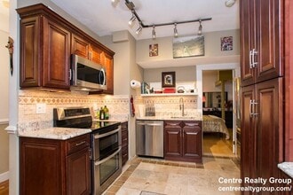 8 Ransom Rd, Unit #16 in Boston, MA - Foto de edificio - Building Photo