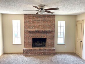 825 Clubside Dr in East Bernard, TX - Building Photo - Building Photo