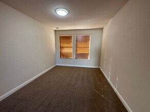 3245 Pillsbury Rd in West Sacramento, CA - Building Photo - Building Photo