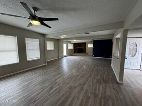 5385 Circus Ln in El Paso, TX - Building Photo - Building Photo