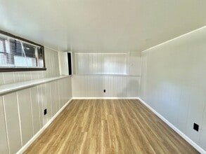 1111 8th Ave in Dodge City, KS - Building Photo - Building Photo