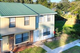 1860 Ave Q SW in Winter Haven, FL - Building Photo