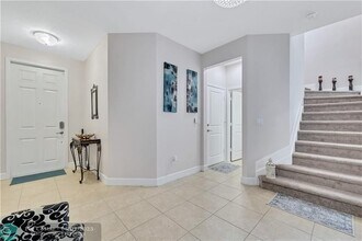 5906 NW 46th Ln in Lauderhill, FL - Building Photo - Building Photo