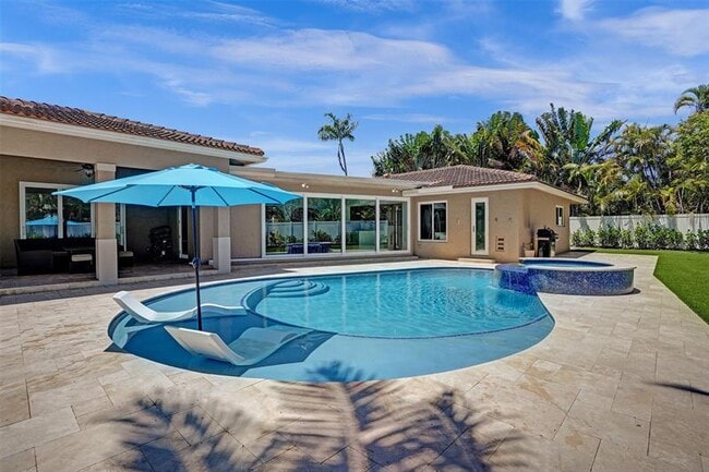 property at 1471 SW 14th St