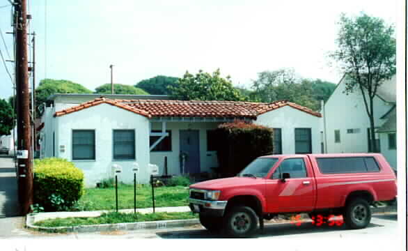 294 S Catalina St in Ventura, CA - Building Photo - Building Photo