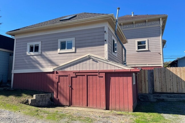 property at 1329 E St