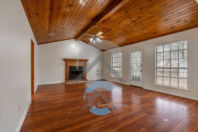 801 Cedar Ridge Dr in Little Rock, AR - Building Photo - Building Photo