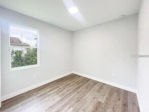 17381 Tyler Ave in Port Charlotte, FL - Foto de edificio - Building Photo