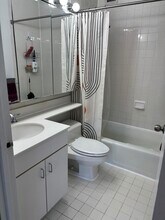 215 W 95th St, Unit 5N in New York, NY - Foto de edificio - Building Photo