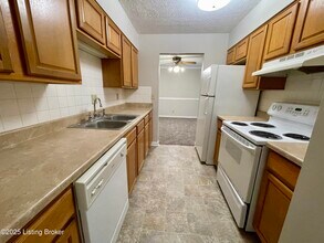 4508 Landside Dr in Louisville, KY - Building Photo - Building Photo