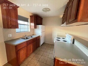 717 Jade St in Edinburg, TX - Foto de edificio - Building Photo