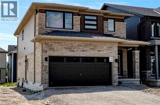 23 Holder Dr in Brantford, ON - Building Photo