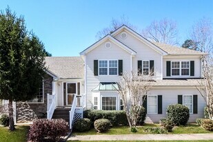 301 Saddlewood Dr in Canton, GA - Building Photo