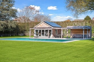 50 Mecox Bay Ln in Water Mill, NY - Foto de edificio - Building Photo
