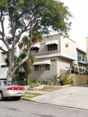 940 N Sierra Bonita Ave in Los Angeles, CA - Building Photo - Building Photo
