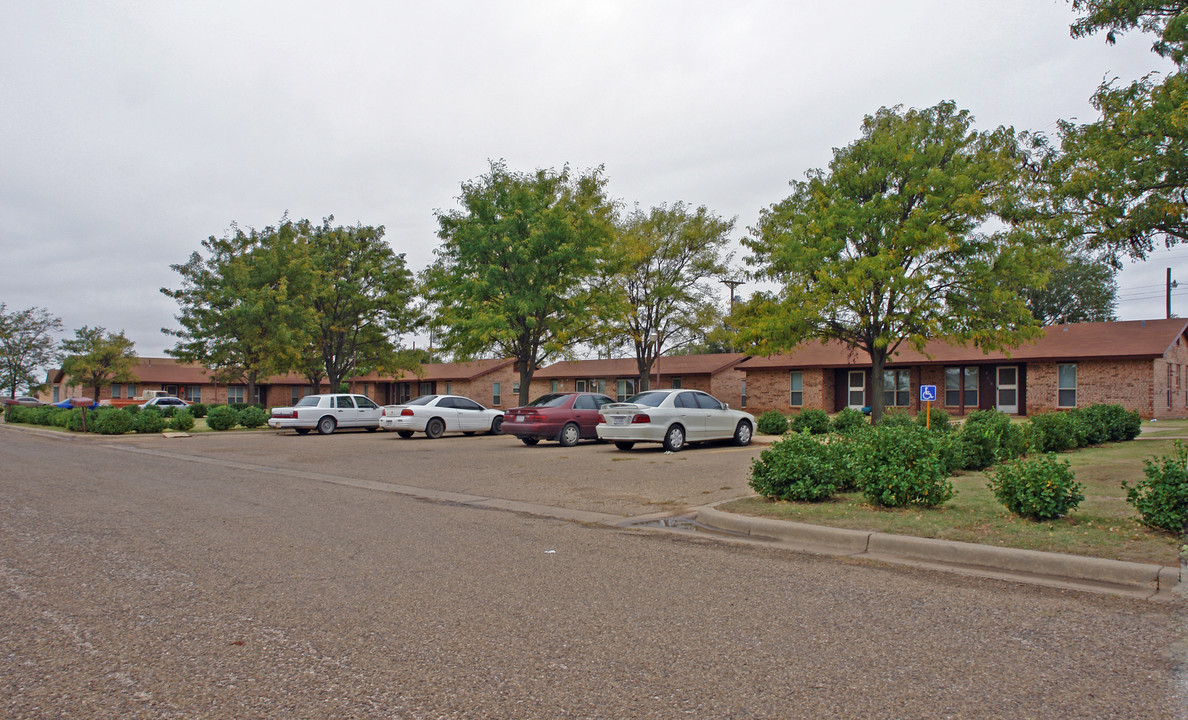 610 S Emerald Ave in Crosbyton, TX - Building Photo