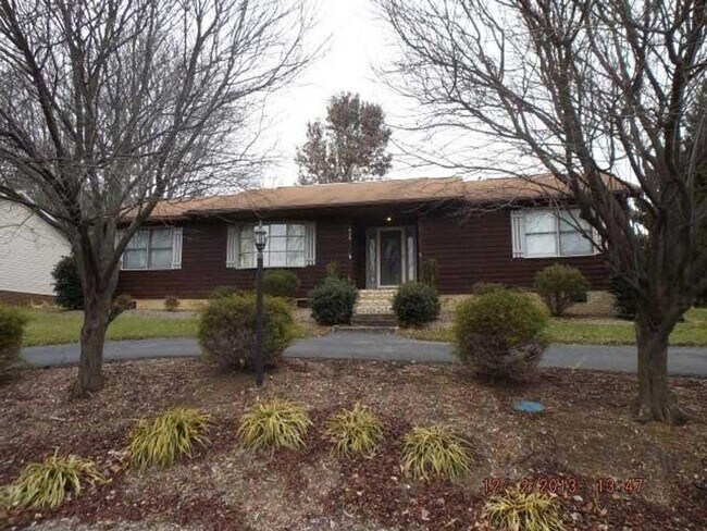 property at 620 Liberty Via NW