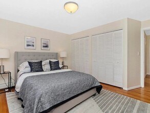 197 Kent St, Unit 27 in Brookline, MA - Building Photo - Building Photo