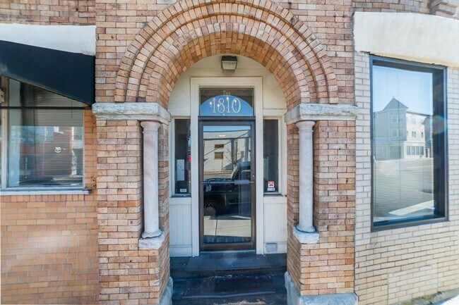 1810 Dorchester Ave, Unit 3 in Boston, MA - Building Photo - Building Photo